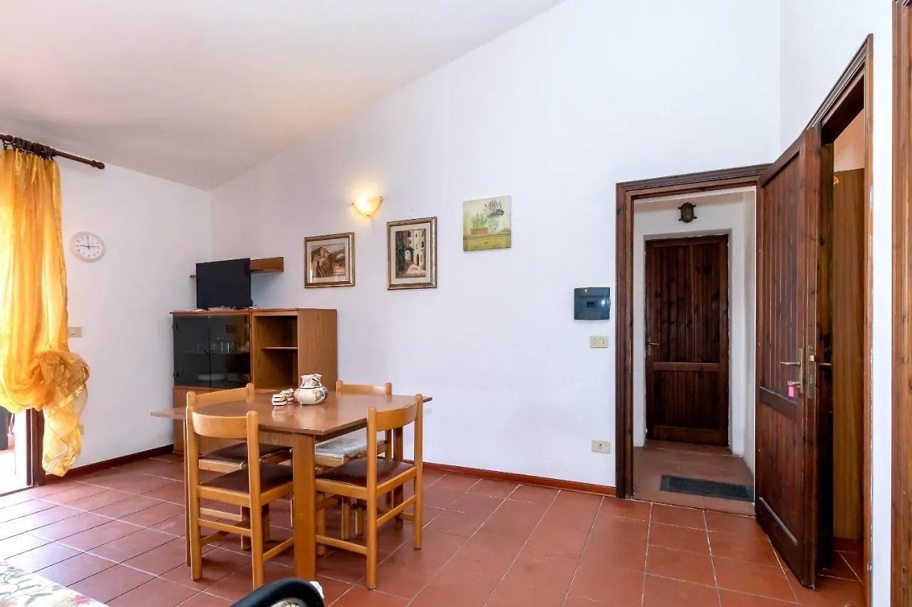 Veranda borgo Isola Rossa